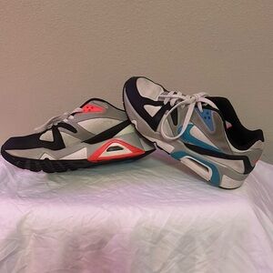 Nike Air Structure shoes. gently used!